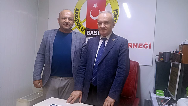 Başkan Şenol Sarıcı: 'Engelli Kardeşlerimize Rehberlik Yapıyoruz'