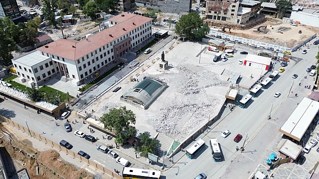 Başkan Talep Etti, Bakan Talimat Verdi: Kapalı Çarşı İçin İyileştirme Süreci Başladı