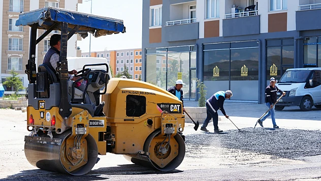 Battalgazi Belediyesi'nden Çamurlu Ve Bulgurlu'ya Asfalt Hizmeti