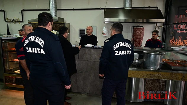Battalgazi Belediyesi Zabıta Ekipleri 'Fiyat Etiketi Yönetmeliği' Denetiminde