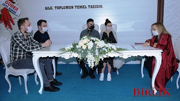 Battalgazi Belediyesi'nde Nikahlar Korona Tedbirleri İle Kıyılıyor