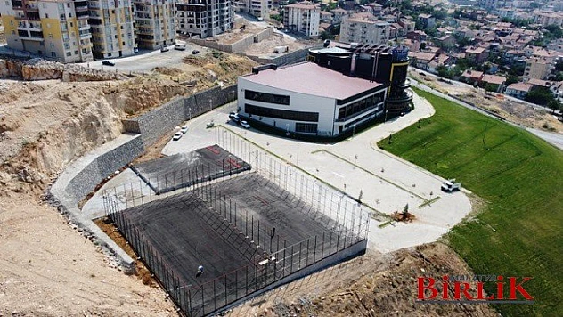 Battalgazi'de Gençlerin Spor Alanları Artıyor