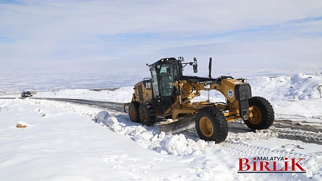 Battalgazi'de Karla Mücadele Ekipleri İş Başında