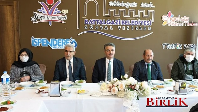 Battalgazi'de Ulu Çınarları Mutlu Eden Buluşma