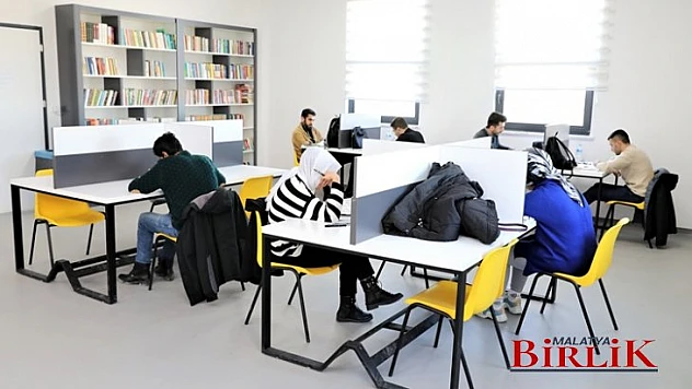 Battalgazi'deki Ahmet Kekeç Semt Kütüphanesi Yoğun İlgi Görüyor