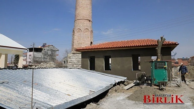 Battalgazi'deki Tarihi Mekanlarda Restorasyon Çalışmaları Sürüyor