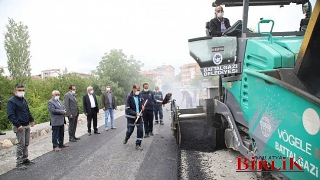 Battalgazi'de Sıcak Asfalt Çalışması Hız Kesmeden Devam Ediyor