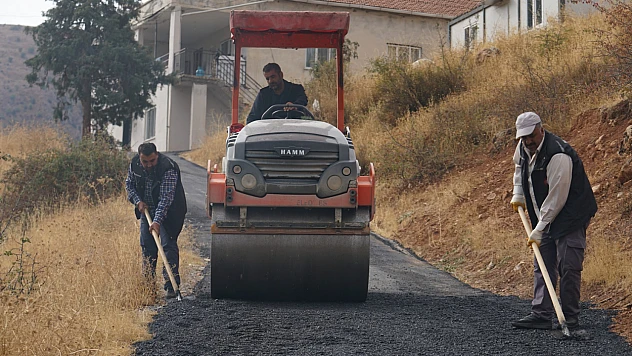 Belediye Ekipleri, Kış Gelmeden Asfalt Mesaisini Yoğunlaştırdı