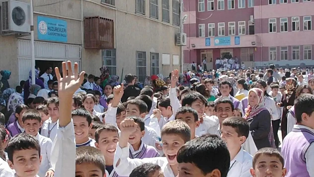 Birinci Dönem Sona Eriyor, Karne Heyecanı Başladı