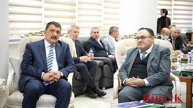 Böke, Malatya Büyükşehir Belediyesini Ziyaret Etti