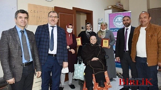 Bu Fedakârlıklar Örnek Olmalı