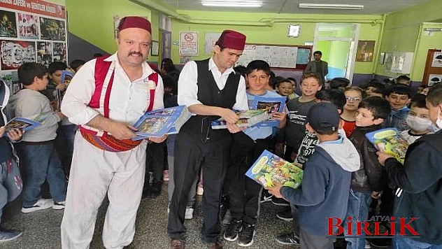 Büyükşehir Belediye Tiyatrosu Doğanşehir ve Yazıhan'da