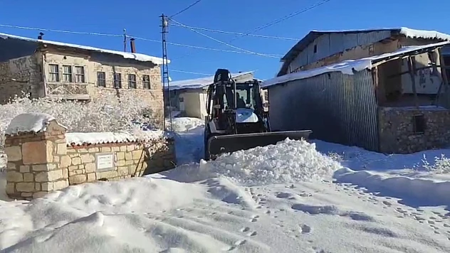 Büyükşehir Belediyesi'nden Karla Mücadele Seferberliği