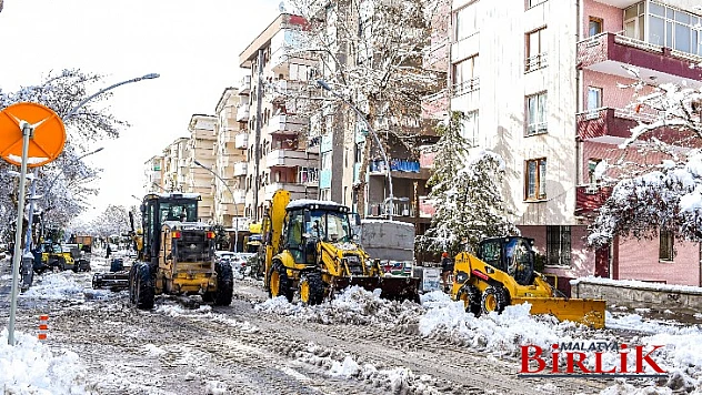 Büyükşehir Belediyesinden Kar Çalışmaları Devam Ediyor