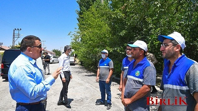 Büyükşehir Çemlik Caddesini Asfaltlıyor