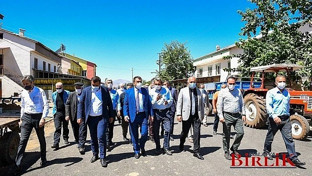 Büyükşehir İlçelerdeki Yatırımlarını Sürdürüyor