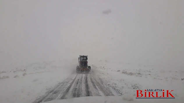 Büyükşehir Kar Mesaisi Devam Ediyor