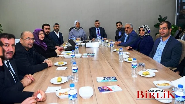 Çalık, Yeşilyurt Belediyesi Sosyal Hizmetlerde Göz Dolduruyor