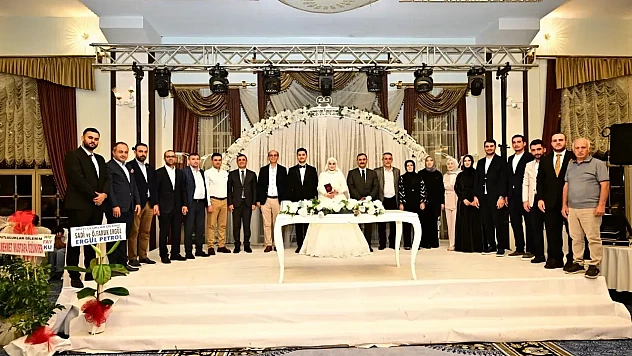 Çetin ve Tanrıtanır Ailelerinin Mutlu Günü