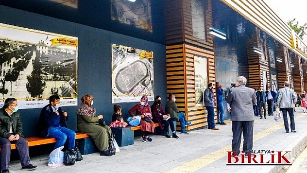Çilesiz Otobüs Durağı Yenilenerek Hizmete Sunuldu