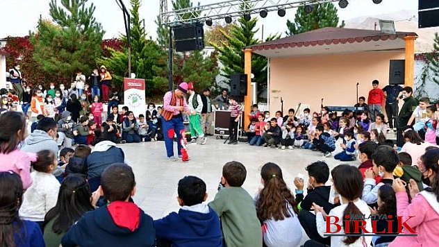 Çocuklarımızın Mutluluğu, Geleceğimizin Mutluluğudur