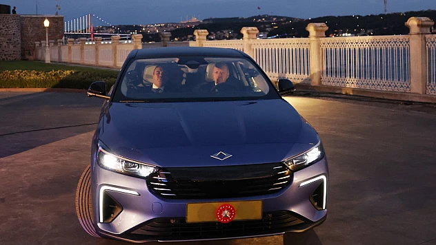 Cumhurbaşkanı Erdoğan, Mavi Togg T10F ile Test Sürüşü Yaptı