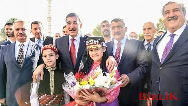 Cumhurbaşkanı Yardımcısı Cevdet Yılmaz'dan Başkan Gürkan'a Ziyaret