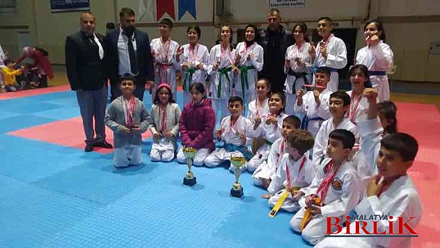 Cumhuriyet Kupa Şampiyonası Battalgazi İlçesinde Yapıldı