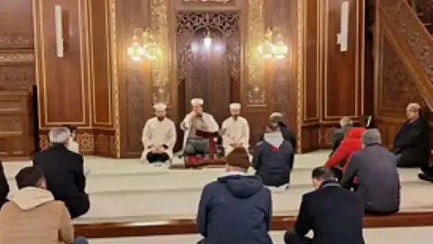 Depremde Vefat Edenler İçin Mevlid-i Şerif Okutuldu