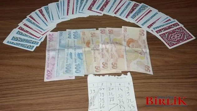 Dernek Lokalinde Kumar Oynayan 8 Kişiye Ceza