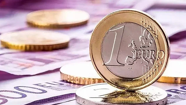Dolar ve Euro Haftanın Son İşlem Gününe Yükselişle Başladı
