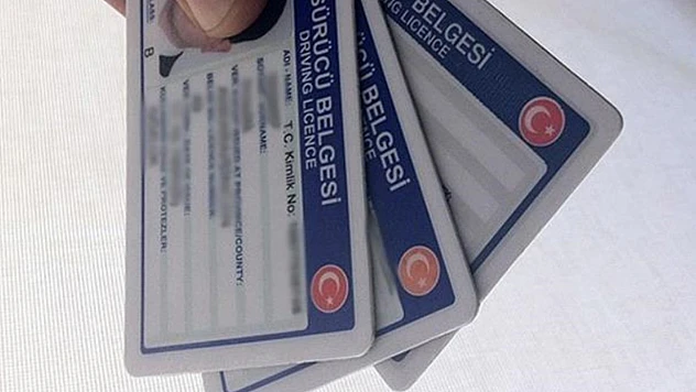 Eski tip ehliyetler için uyarı: Yenilemeyen binlerce lira ödeyecek