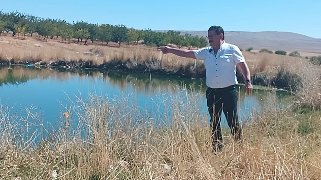 Evlere 20 Metre Mesafede Açık Fosseptik: Köylüler İsyanda