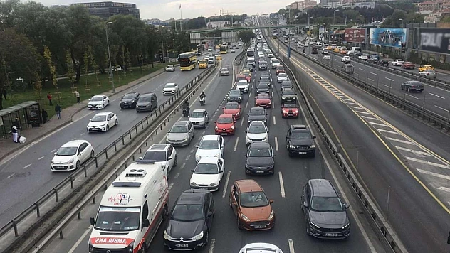 Eylülde trafiğe 196 bin 338 araç kaydı yapıldı