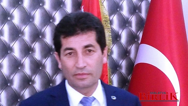 Fırat, Hükümet Özgür Sendikacılğın İpini Çekiyor Muhalefet Alkışlıyor