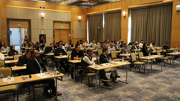 Gastroenteroloji Uzmanları Malatya'da Bilimsel Deneyimlerini Paylaştı