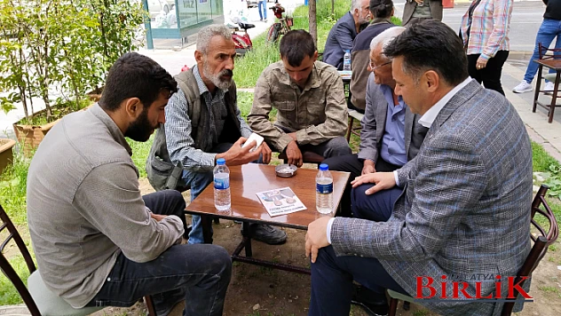 Göçmez, Serden Geçeriz Kıblemizden Dönmeyiz