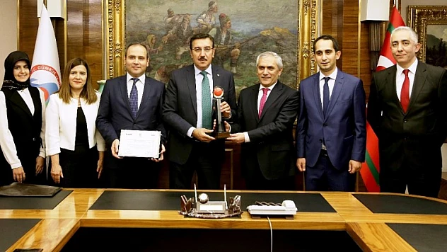 Bakan Tüfenkci,  Isır Projesi Ekibini Tebrik Etti