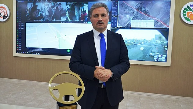 Büyükşehir Belediyesine 'Akıllı Ulaşım Sistemleri Başarılı Kurum' Ödülü