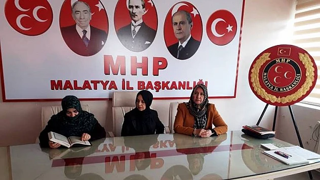 MHP Kadın Kolları Şehitler İçin Mevlit Okuttu