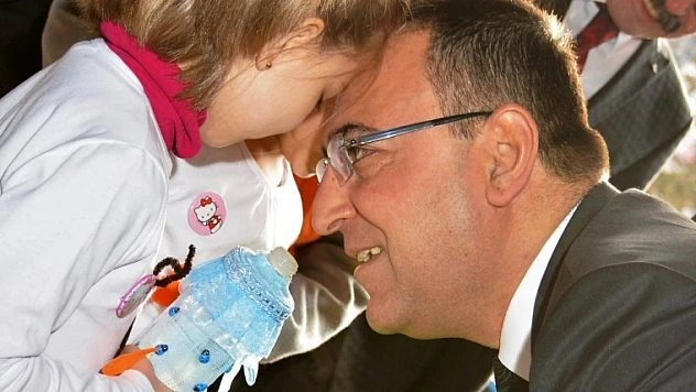 Vali Mustafa Toprak'ın 23 Nisan Kutlama Mesajı