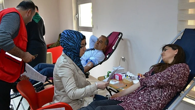 Malatya Aile ve Sosyal Politikalar İl Müdürlüğünden Kan Bağışı