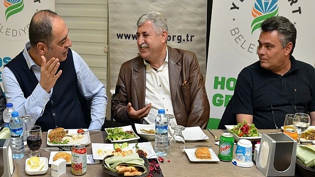 Polat,  TRT Kaliteli Yayınlarıyla Hepimizin Gurur Kaynağıdır