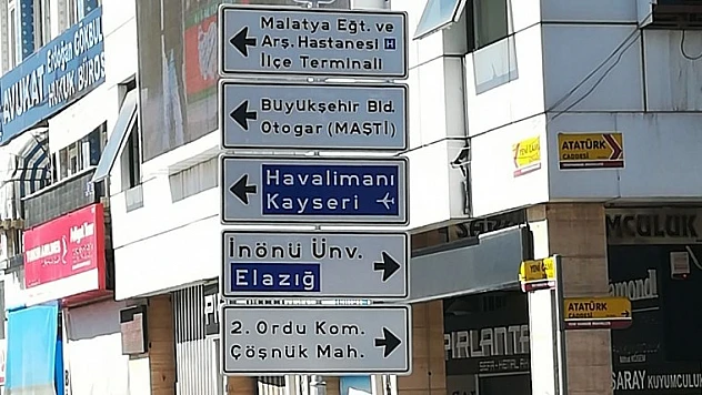 Kavşaklar İçi Bilgilendirme Yön Levhaları Dikiliyor