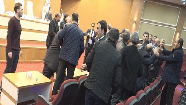 TSO Meclisinde Kavga Çıktı