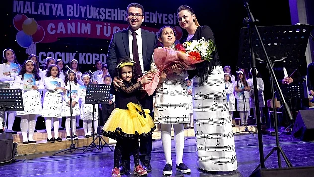 Büyükşehir Çocuk Korosundan Muhteşem Performans