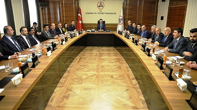 Şırnak Heyeti Sınır Ticaretinin Yeniden Düzenlenmesini Talep Etti