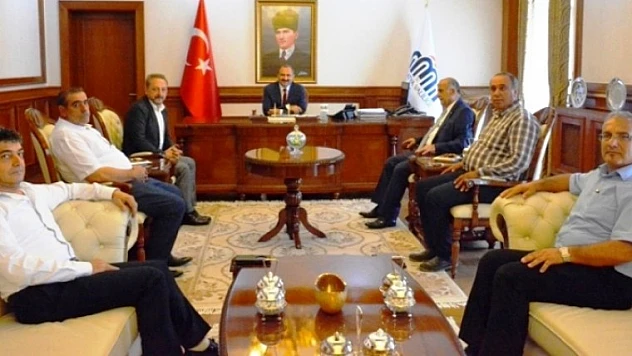 Bazı Sivil Toplum Kuruluşu Yöneticileri ve Üyeleri Vali Kaban'ı Ziyaret Etti