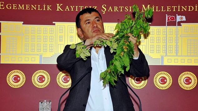 Ağbaba, Üreticilerin Borç Faizlerinin Silinmesini İstedi