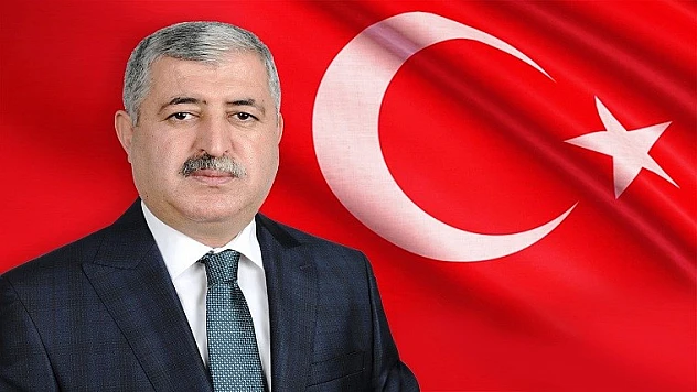 Polat, Mehmet Akif Ersoy'u Saygıyla Yâd Ediyoruz